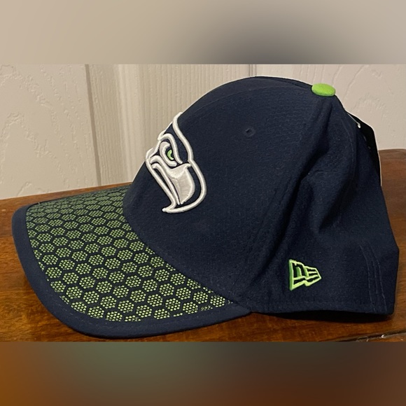 Seattle Seahawks Hat Cap New Era 59Fifty Blue Green Honeycomb SZ M/L NEW - Picture 2 of 13